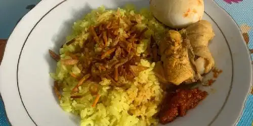 Nasi Kuning Sulawesi, Condongcatur