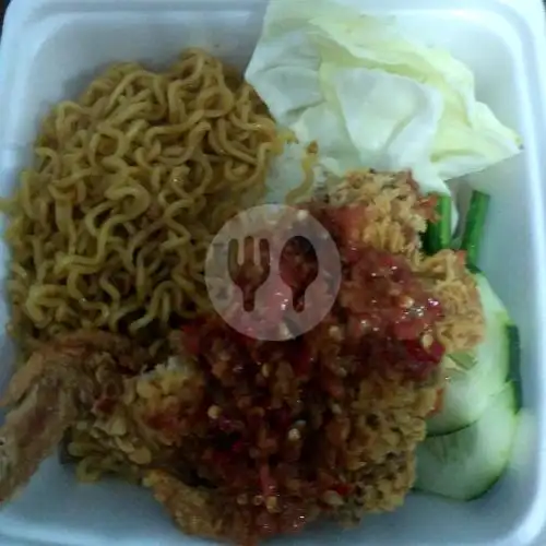 Gambar Makanan Nasi Uduk, Nasi Kuning Ayam Geprek Ibu Ammar 19