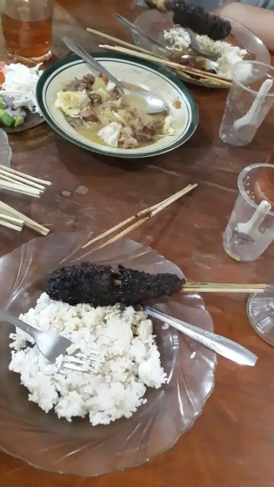 Gambar Makanan Warung Sate Sidareja "Pak Gino" 4