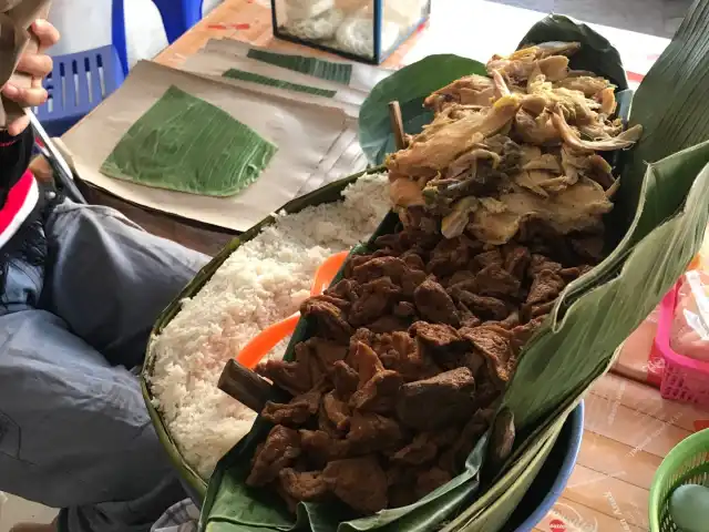 Gambar Makanan Nasi Ayam Bu Pini 7