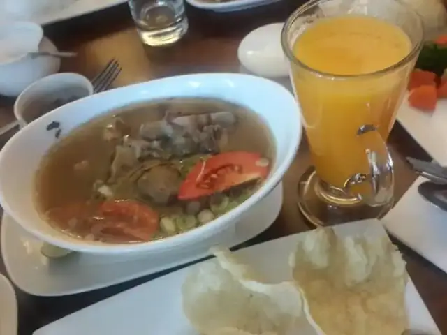 Gambar Makanan Sop Buntut Bogor 19