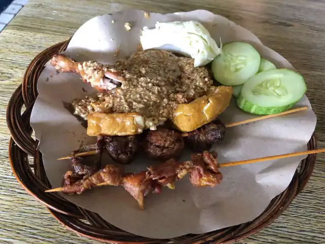 Gambar Makanan Ayam Gepuk Sambal Bawang Pak Gembus 9