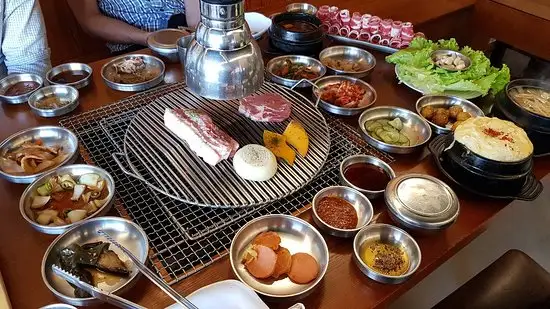 Sinsun Seolnongtang Food Photo 1