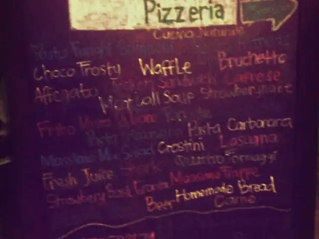 Gambar Makanan Massimo Pizzeria 8