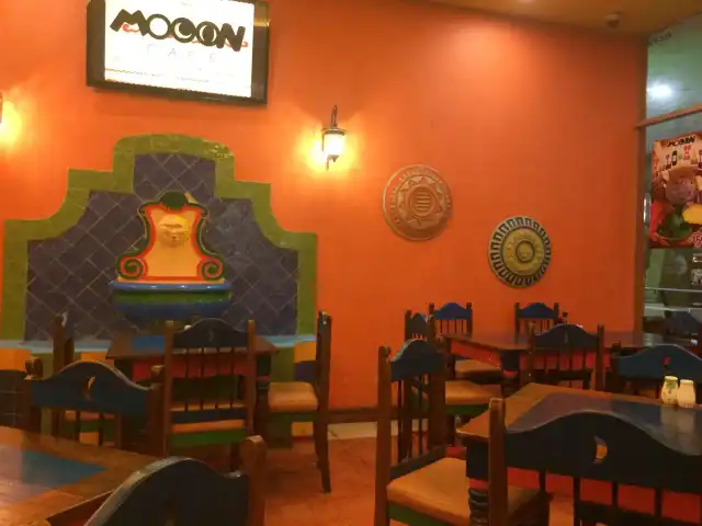 Mooon Cafe Food Photo 18