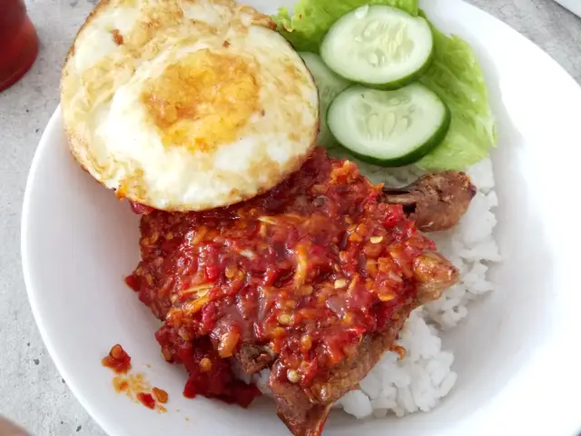 Gambar Makanan Ayam Goreng Nusantara 9