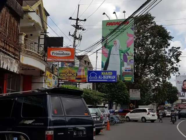 Gambar Makanan Primadona Pusat Oleh-oleh Khas Jember 2