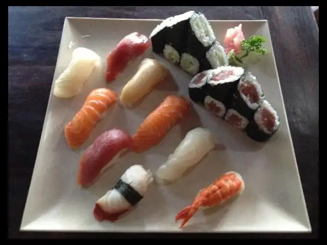 Gambar Makanan Zen Sushi Bar & Restaurant 3