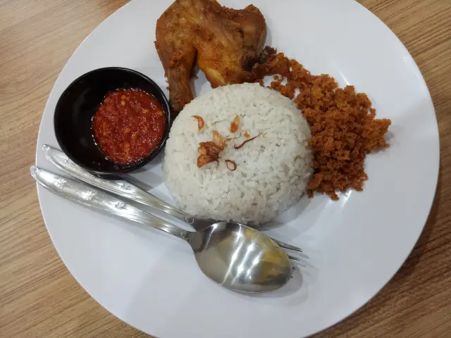 Gambar Makanan Ayam Gedebuk 2