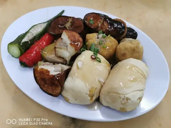 Family Yong Tau Fu Food Photo 1