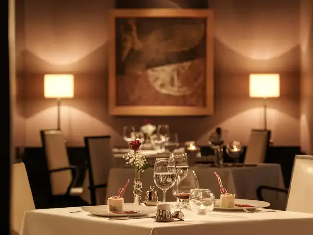 Aruni Restoran & Bar - Lugal, A Luxury Collection Hotel'nin yemek ve ambiyans fotoğrafları 11