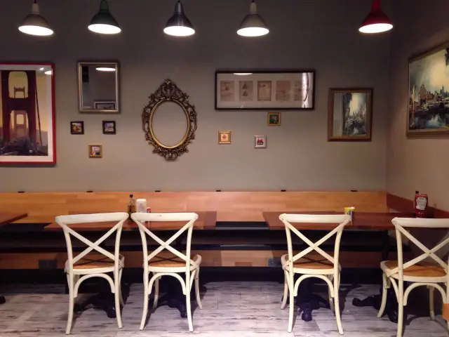 Lafitta Cafe Restaurant'nin yemek ve ambiyans fotoğrafları 5