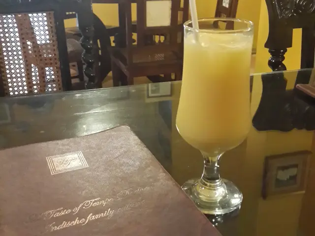 Gambar Makanan Huize Trivelli Heritage Resto & Pattisier 9