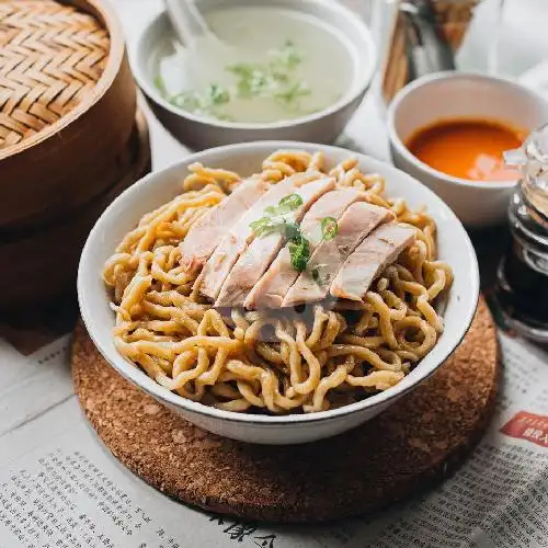 Gambar Makanan Bakmi Along PIK, Ruang Rasa Cloud, Pantai Indah Kapuk 2