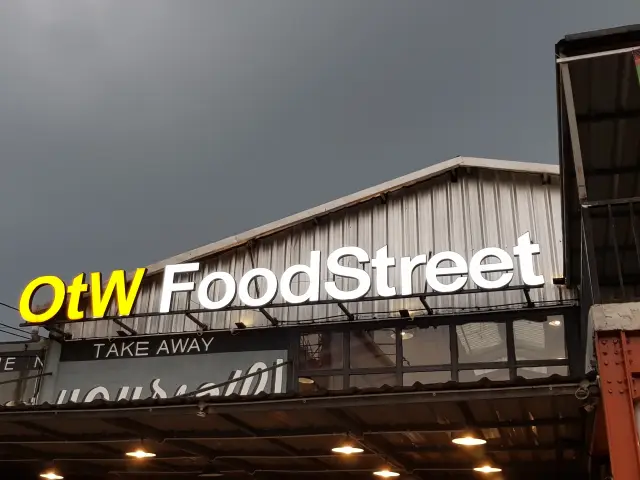 Gambar Makanan OTW Food Street 1