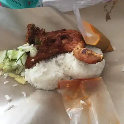 Nasi Ayam Goreng Berempah Cik Ros