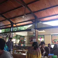 Gambar Makanan Warung Nasi Ampera 2