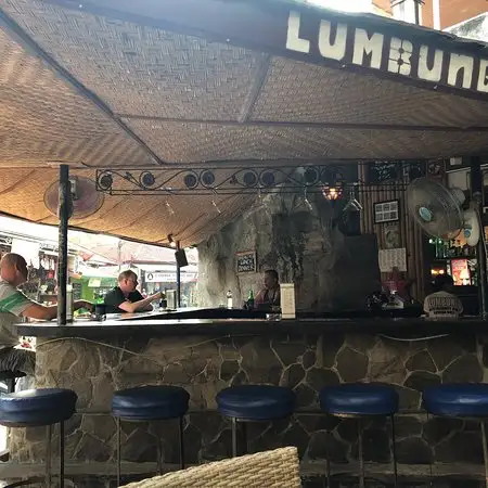 Gambar Makanan Lumbung Bar and Restaurant 4