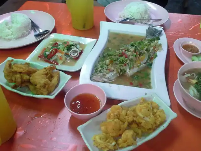 Bi-sha Tomyam Putih Food Photo 3