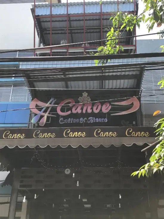 Canoe Coffee & Bistro