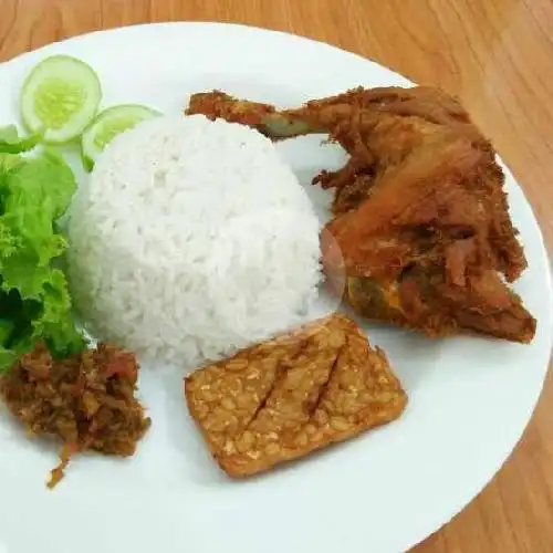 Gambar Makanan Pecel Lele Arya, Duren Sawit 17