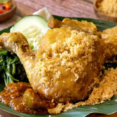 Ayam Penyet Julius