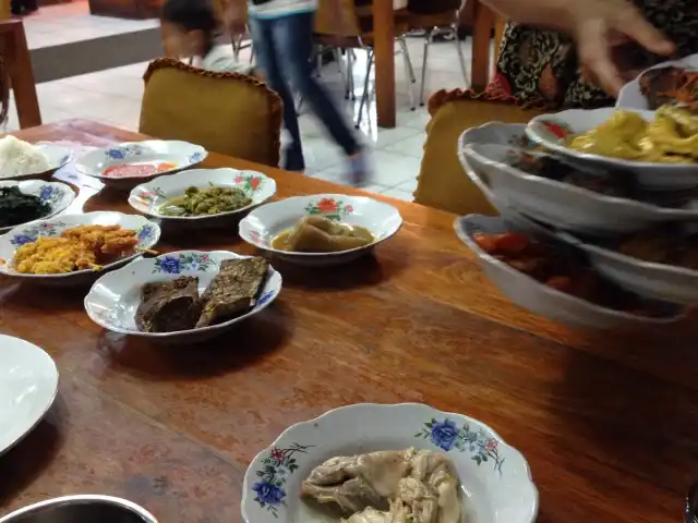 Gambar Makanan Restaurant TRIO Masakan Padang 4