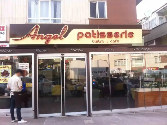 Angel Patisserie Bistro & Cafe'nin yemek ve ambiyans fotoğrafları 7