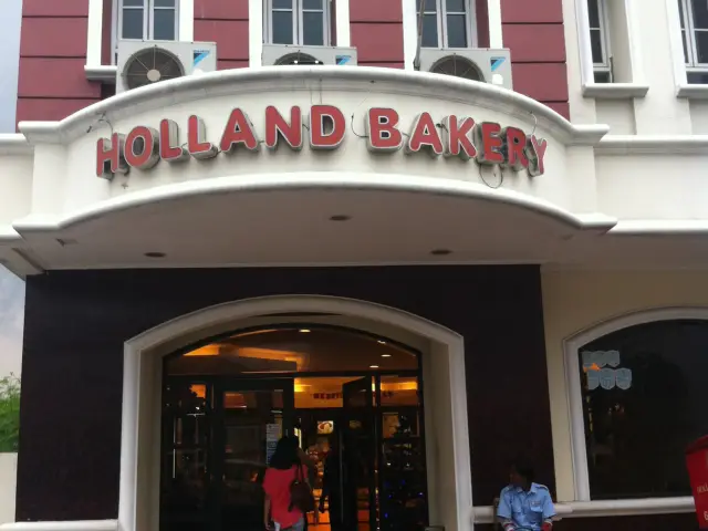 Gambar Makanan Holland Bakery 8