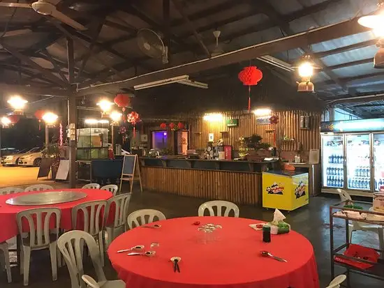 Langat Seafood and Beer Garden