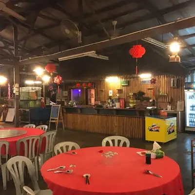 Langat Seafood and Beer Garden