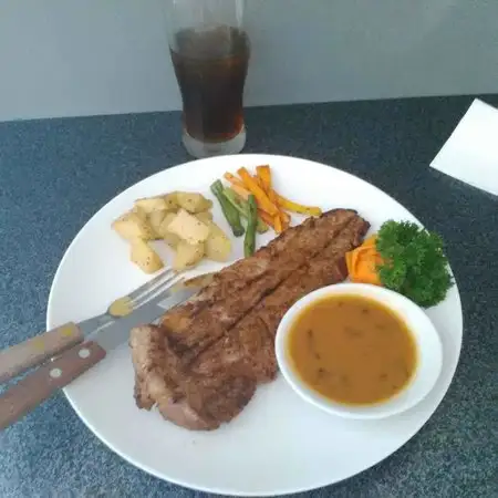 Gambar Makanan Maverick Steak House 6