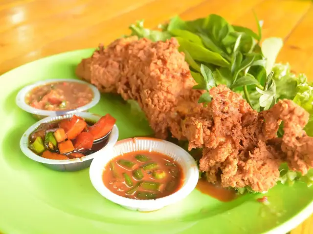 Bawal Sempoi Food Photo 2
