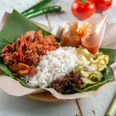 Nasi Ayam Berempah (Warung Bahagia)