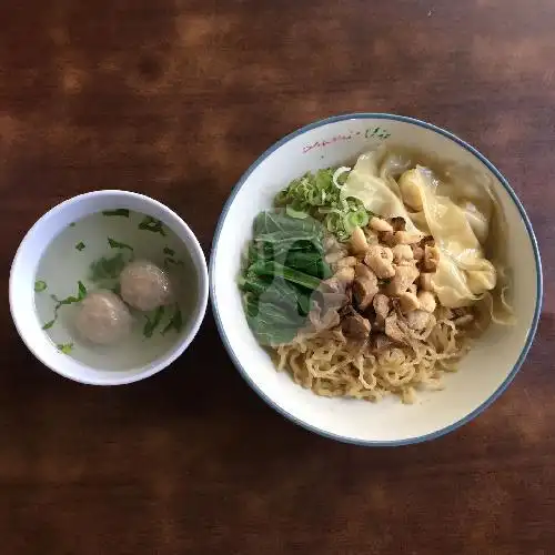 Gambar Makanan Bakmie Uje, Komplek Bermis 5