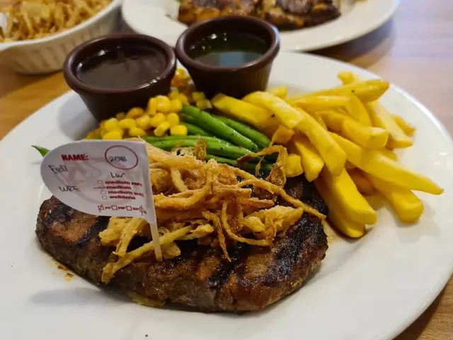 Gambar Makanan Holycow!STEAKHOUSEbyChefAfit 1