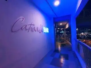 Catwalk Bar by Chinese Merchants' Club