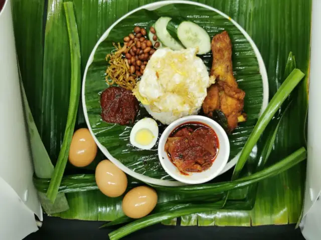 NASI LEMAK WARISAN OMAK @ TOMPEK MAKAN