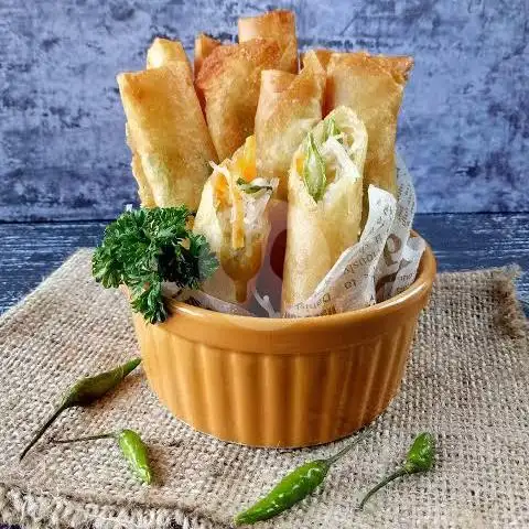 Gambar Makanan Resto Kue Mak Conny, Cakung 8