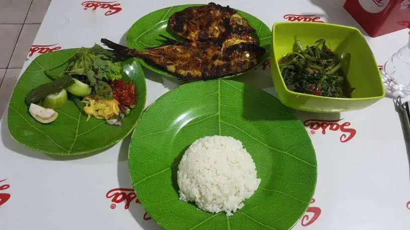 Gambar Makanan Ikan Bakar Pak Tarjo 11