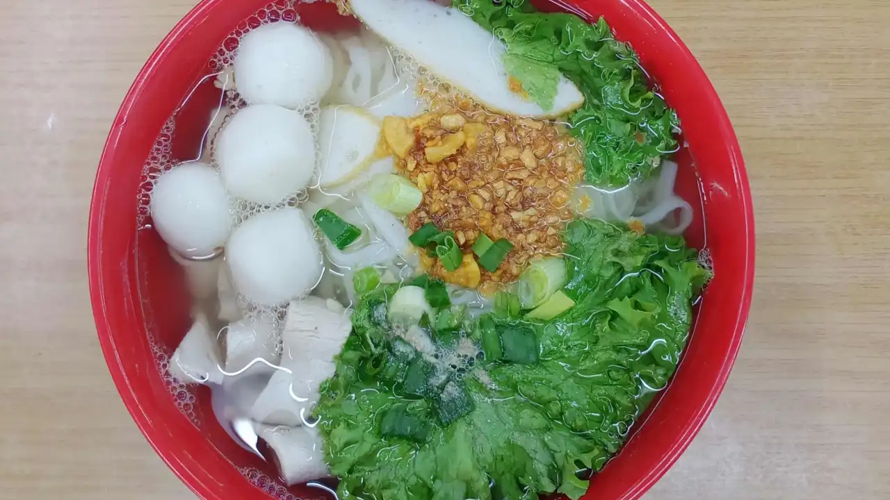 Botak Kuey Teow Soup @ Kedai Makanan dan Minuman USJ 2