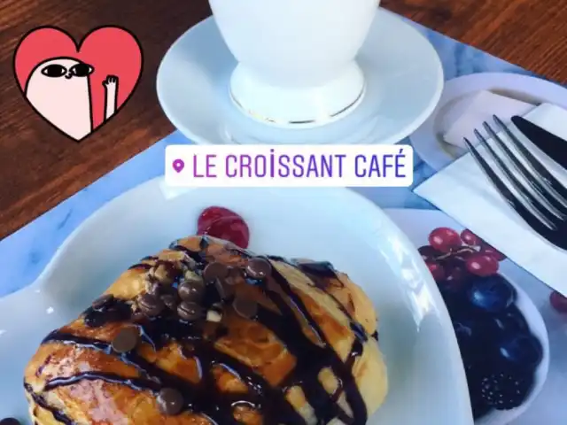 Le Croissant/Kruvasan Cafe'nin yemek ve ambiyans fotoğrafları 11