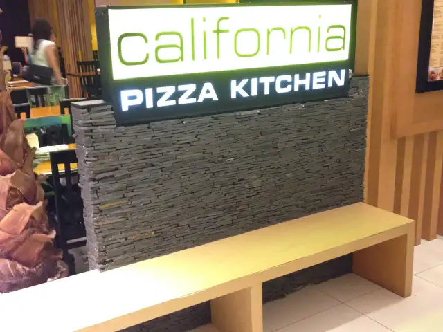 Gambar Makanan California Pizza Kitchen 17