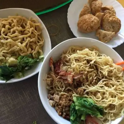 Bakmi Bisma 19 Asian