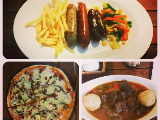 Gambar Makanan Mama's German Restaurant 10