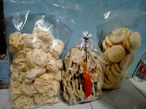 QL PALEMBANG FISH CRACKERS