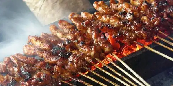 Sate Madura Pak Umar, Pasar Santa