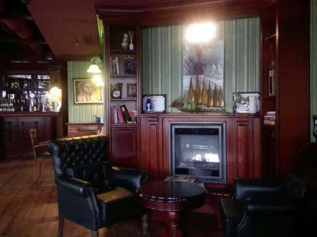King Edward's Pub'nin yemek ve ambiyans fotoğrafları 3