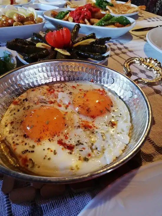 Altınköy Katırcılar Konağı'nin yemek ve ambiyans fotoğrafları 6