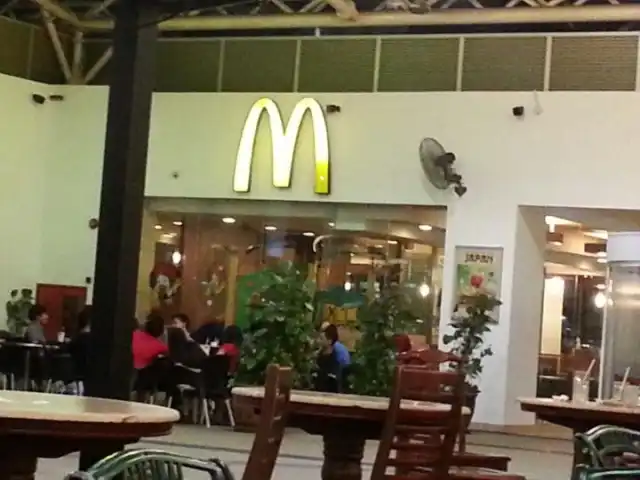 McDonald's & McCafè Food Photo 3
